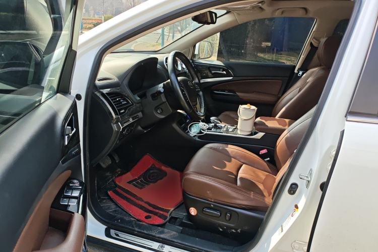 Used BYD Tang New Energy 2015 2.0T Four-Wheel-Drive Flagship Model