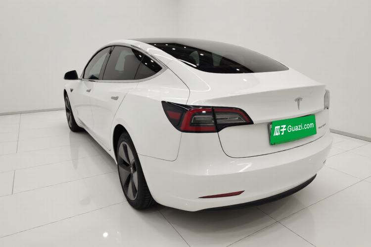 Used Tesla Model 3 2019 Long-Range All-Wheel-Drive Version
