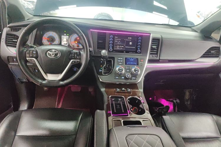 Used Toyota Sienna (Parallel Import) 2018 3.5L Four-Wheel Drive SE Version 7 Seats U.S. Specification
