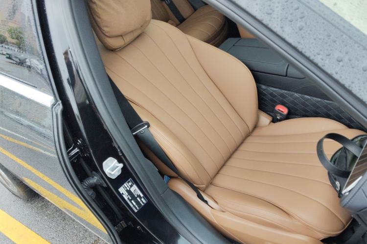 Used Mercedes-Benz E-Class 2024 Refresh E 300 L Stylish Edition
