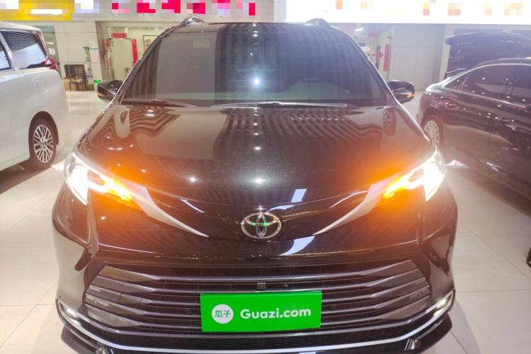 Used Toyota SIENNA 2024 2.5L Hybrid Four-Wheel Drive Prestige Edition