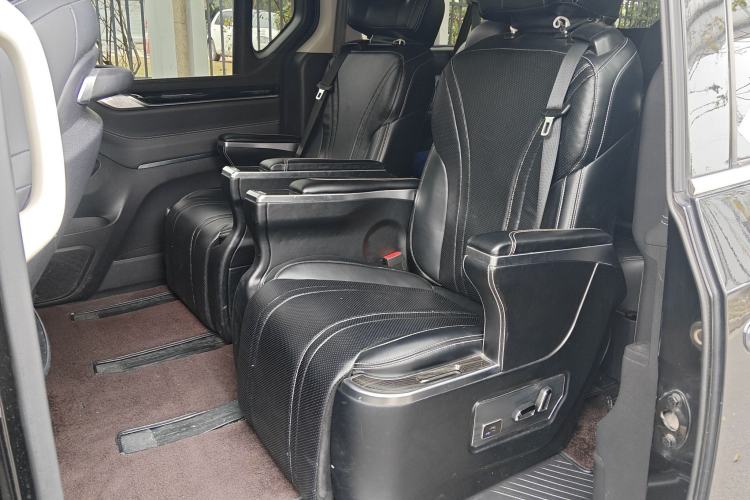 Used SAIC MAXUS G20 2019 First Edition 2.0T Automatic Luxury Executive Version China V Standard