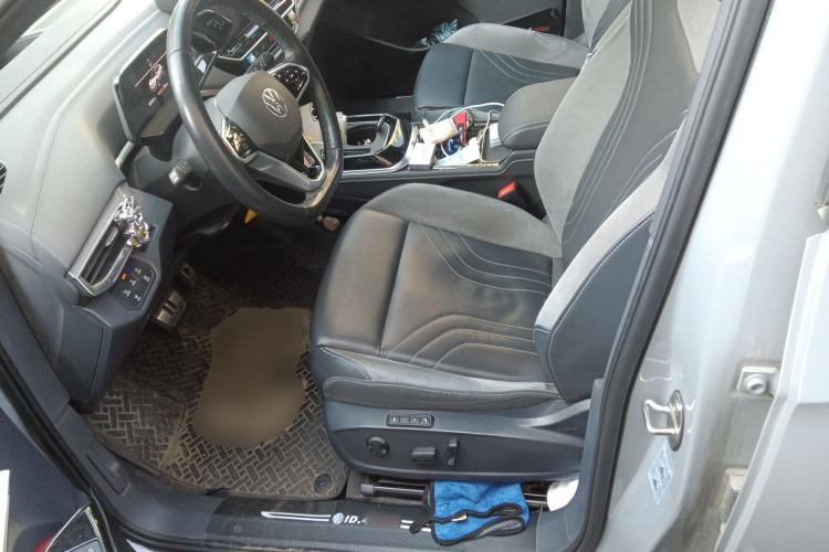 Used Volkswagen ID.4 CROZZ 2022 Long-Range Lite PRO Edition Left Front Seat