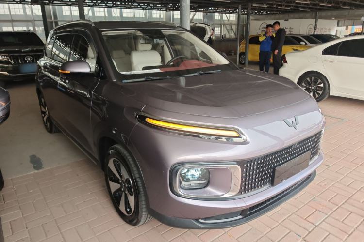 Used Wuling Xingyun 2023 2.0L DHT Flagship Edition Front Right 45 Deg