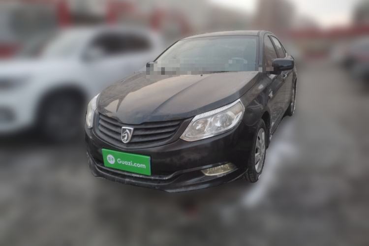 Used Baojun 630 2013 1.5L manual standard version