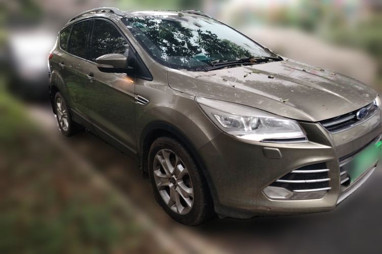 Used Ford Kuga 2013 2.0L GTDi Four-Wheel Drive Premium Model Front Right 45 Deg