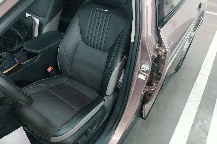 Used Toyota bZ3 2023 616 km Long-Range Premium
