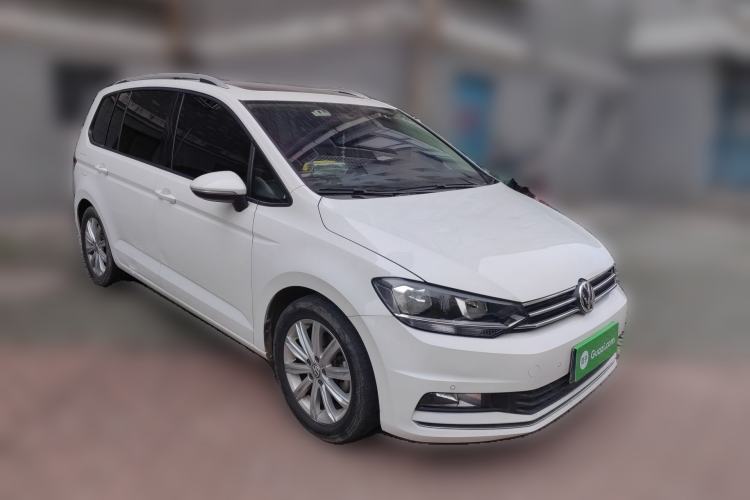 Used Volkswagen Touran 2021 Touran L 280TSI DSG Comfort Edition 7 Seats Front Right 45 Deg