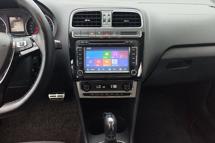 Used Volkswagen Polo 2014 1.6L Cross Polo Automatic