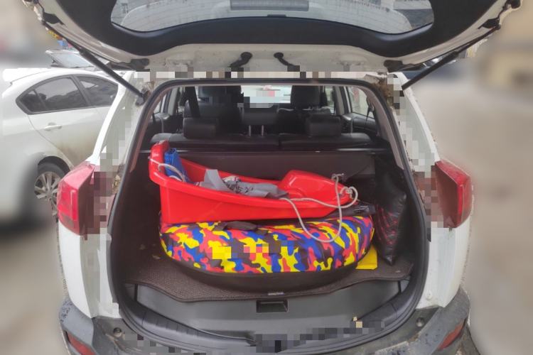 Used Toyota RAV4 2013 2.5L Automatic 4x4 Elite Edition Trunk