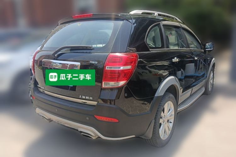 Used Chevrolet Captiva 2015 2.4L 4x4 Flagship Edition 7-Seater
