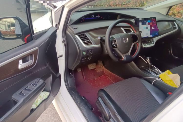 Used Honda Jade 2014 1.8L Automatic Comfort Elite Version 5 Seats
