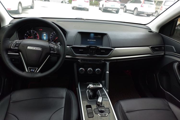 Used Haval H6 2018 Blue Label Sport Edition 1.5T Automatic Two-Wheel Drive Elite Model Center Console