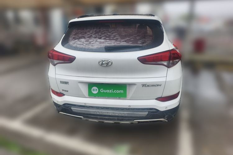 Used Hyundai Tucson 2015 1.6T Dual-Clutch Two-Wheel-Drive Smart Model Rear