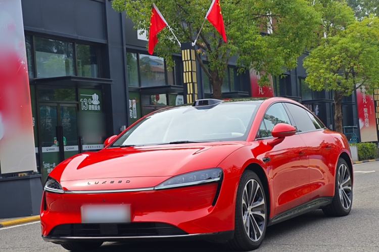 Used Hima Luxeed S7 2025 785 km Ultra