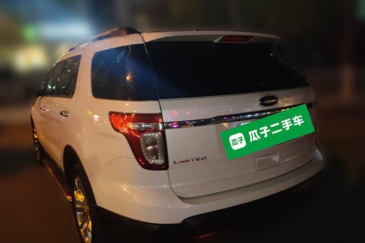 Used Ford Explorer 2013 3.5L Deluxe Model
