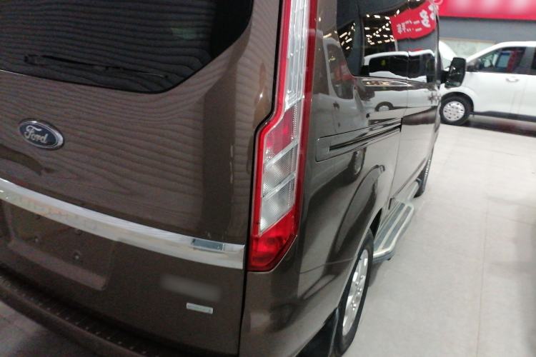 Used Ford Tourneo Custom 2016 2.0T Manual Elite Version