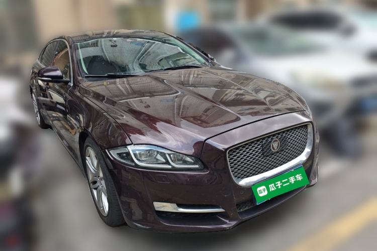 Used Jaguar XJ 2018 XJL 3.0 SC Two-Wheel-Drive Elegant Business Edition Front Right 45 Deg