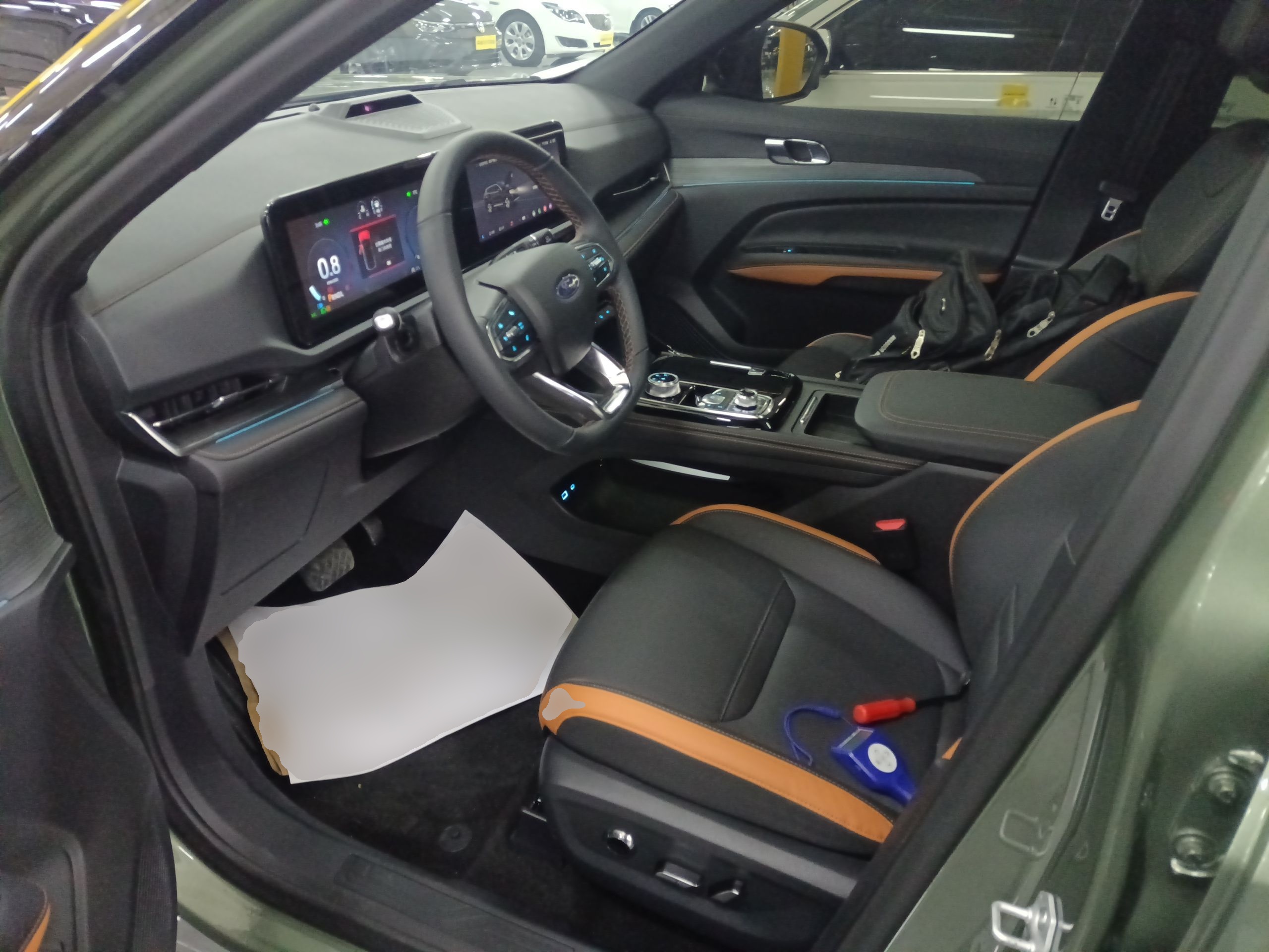 Переднее сиденье в автомобиле