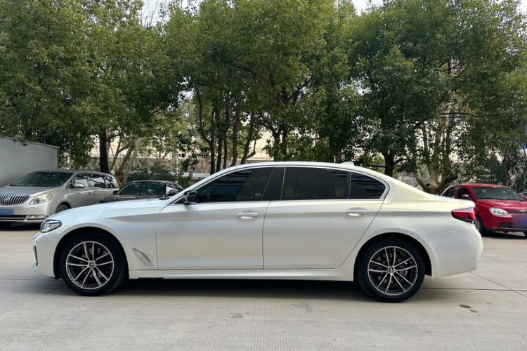 Used BMW 5 Series 2022 Second Facelift 525Li M Sport Package