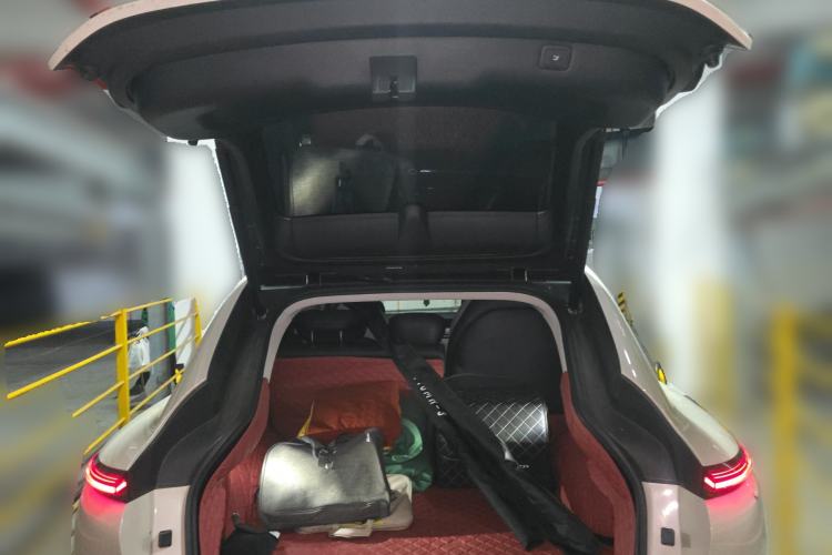 Used IM LS7 2023 90 kWh Elite Rear-Drive Version