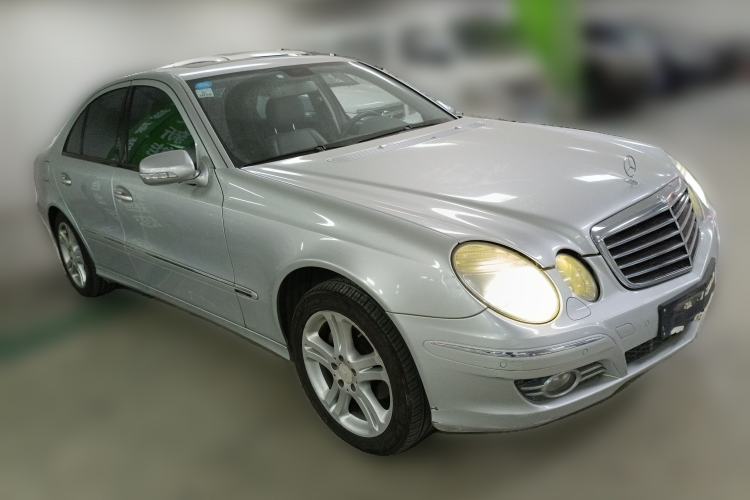 Used Mercedes-Benz E-Class 2008 E 230 Fashion Model Front Right 45 Deg