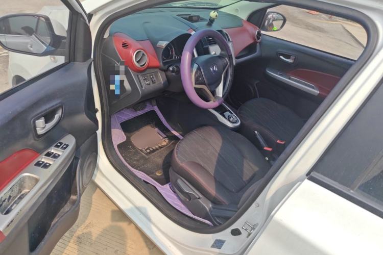 Used CHANGAN Benni 2015 1.4L IMT Luxury Model China IV Driver Seat