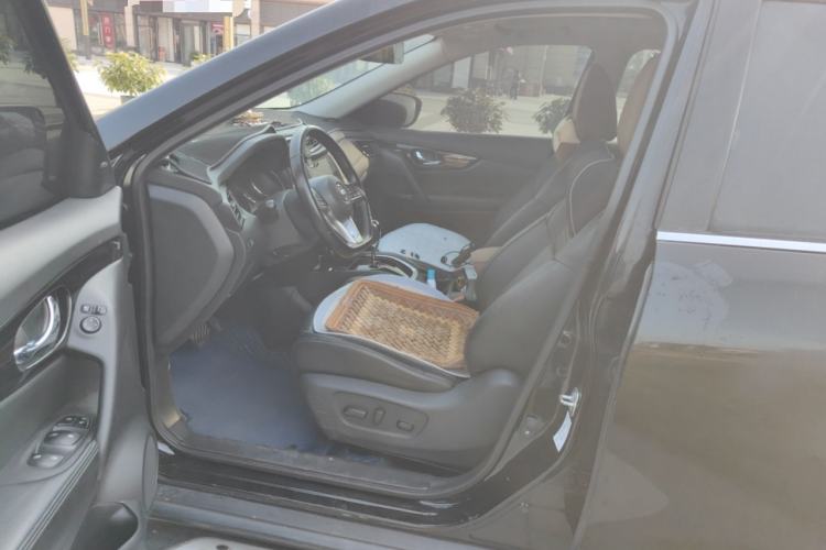 Used Nissan X-Trail 2019 2.0L CVT Smart Connect Comfort Edition 2WD