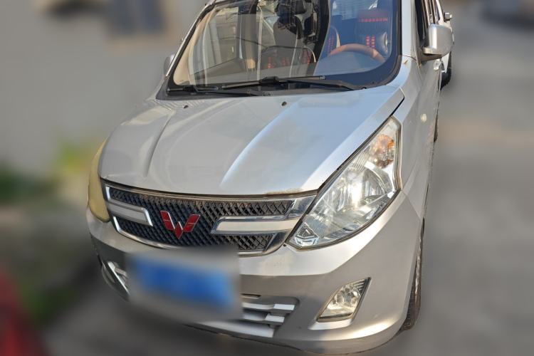 Used Wuling Rongguang V 2016 1.2L Standard Version Front