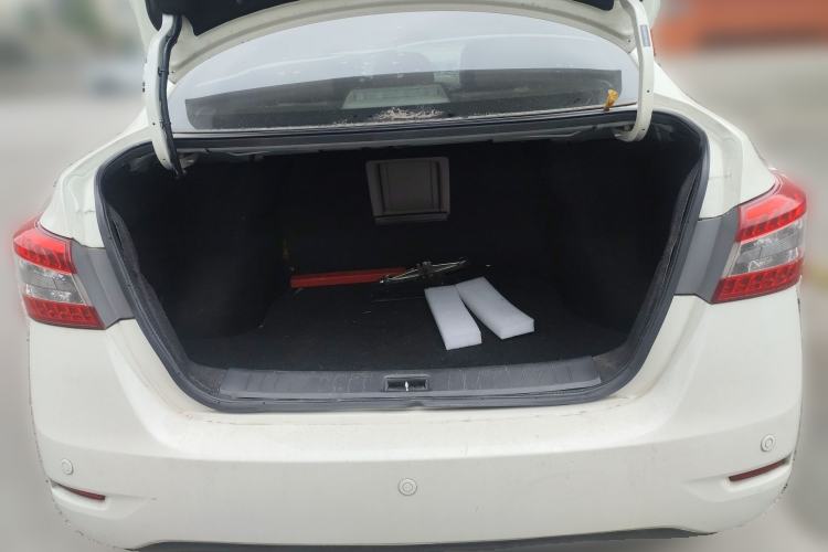 Used Nissan Sylphy 2014 1.6XV CVT Deluxe Edition
