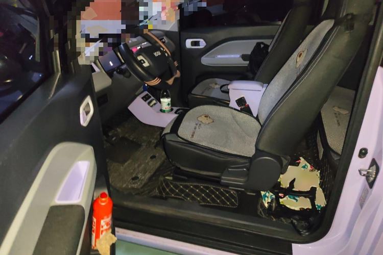 Used Chery New Energy QQ Ice Cream 2022 170km Sundae Phosphate Lithium-Ion Left Front Seat