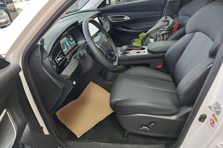 Used CHANGAN X7 PLUS 2024 1.5T Automatic Luxury 7-Seater Left Front Seat