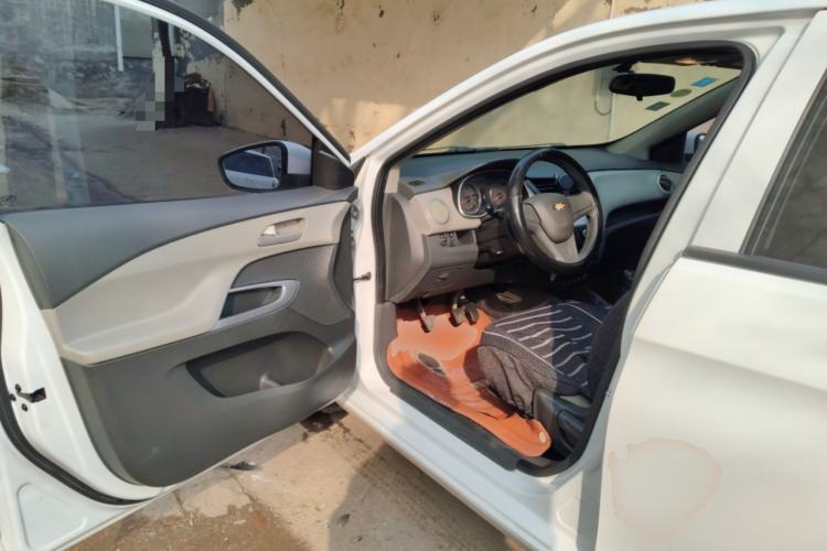 Used Chevrolet Sail 2015 Sail 3 1.5L Manual with Ideal Sunroof Edition