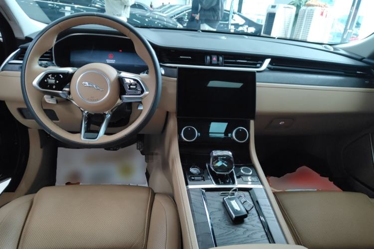 Used Jaguar XFL 2023 XFL 2.0T P250 Two-Wheel-Drive Luxury Deluxe Edition
