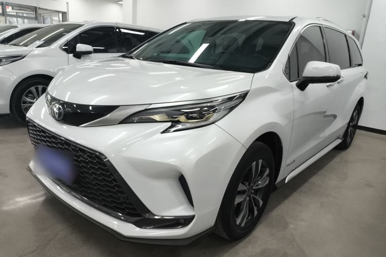 Used Toyota Granvia 2023 2.5L Hybrid Luxury Edition