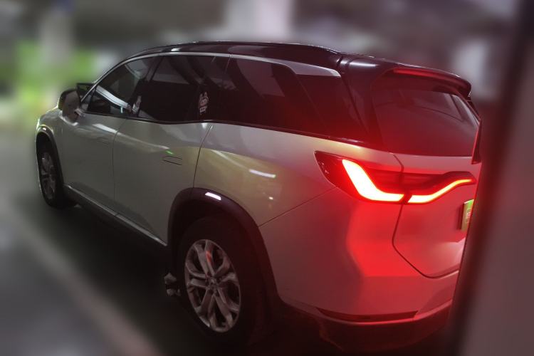 Used Nio ES8 2020 415 km Range 6-Seater Version
