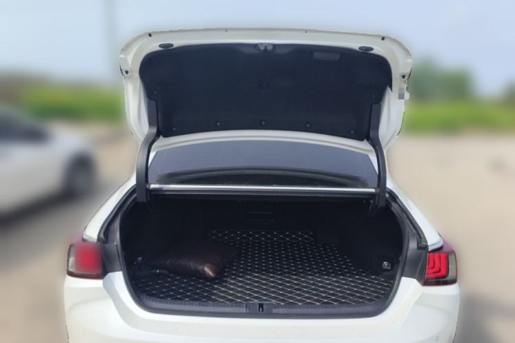 Used Lexus ES 2022 300h Excellence Edition Trunk