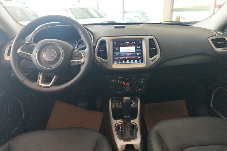 Used Jeep Compass 2017 200T Automatic Family Edition