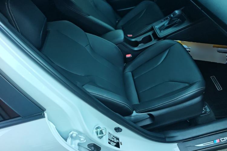 Used Toyota Corolla Cross 2026 Model 2.0L Pioneer Edition
