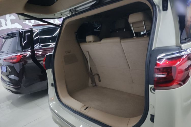 Used Buick GL8 2020 ES Land Cruiser 653T Luxury Edition