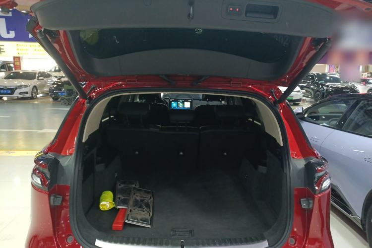 Used BYD Tang New Energy 2019 EV600D Four-Wheel Drive Smart Connectivity Leading Model Trunk