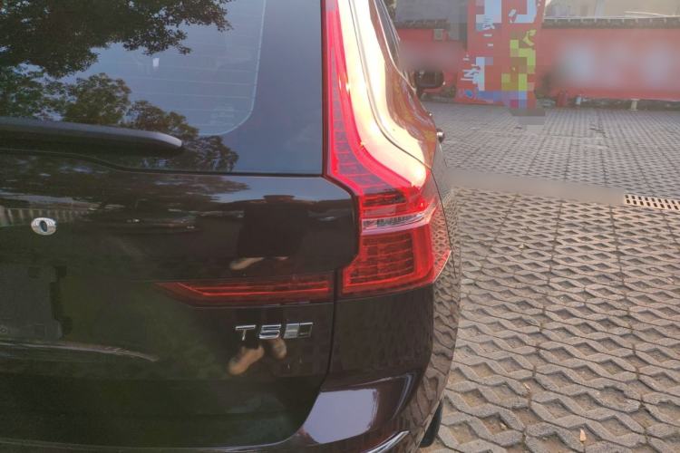 Used Volvo XC60 2021 T5 4x4 Smart Luxury Edition Exterior 6