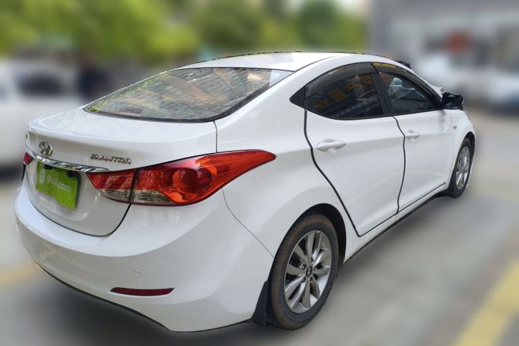 Used Hyundai Elantra (5th Generation / Langdong) 2015 1.6L Manual Fashion Edition
