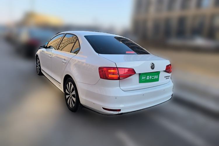 Used Volkswagen Sagitar 2015 230TSI Automatic Luxury Model
