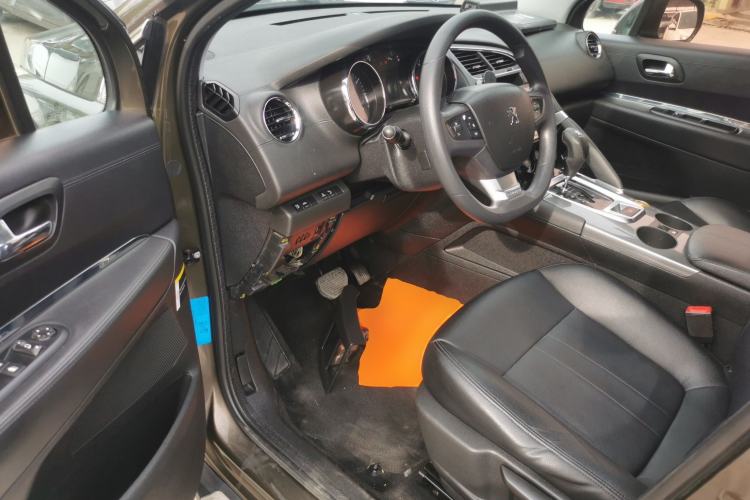 Used Peugeot 3008 2016 2.0L Automatic Classic Edition Left Front Seat