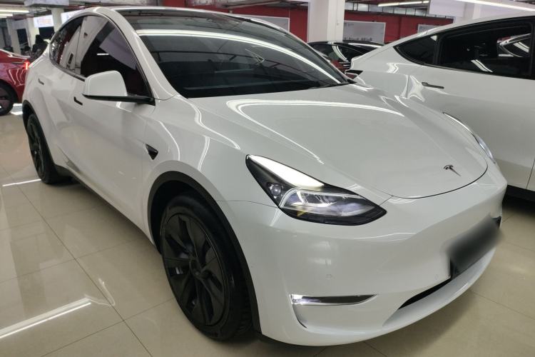 Used Tesla Model Y 2022 Long-Range All-Wheel-Drive Version