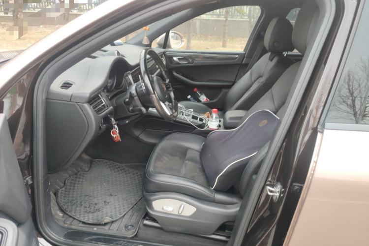 Used Porsche Macan 2018 Macan 2.0T Left Front Seat