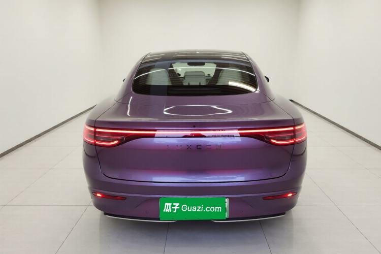 Used Hima Luxeed S7 2025 785 km Ultra