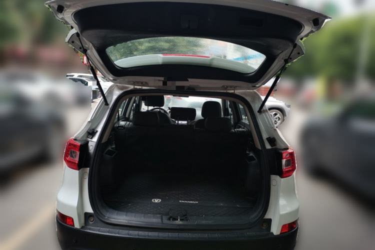 Used CHANGAN CS75 2017 Shangku Edition 1.5T Manual ZhiXiang Model
