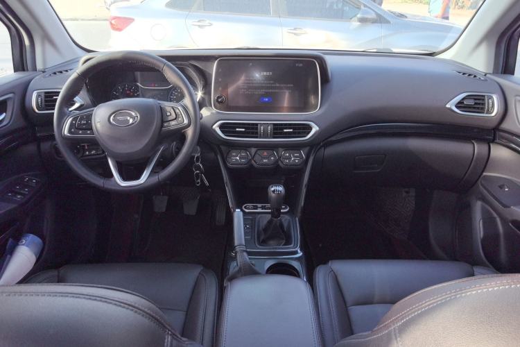 Used GAC Trumpchi GS4 2019 270T Manual Two-Wheel Drive Luxury Edition Center Console